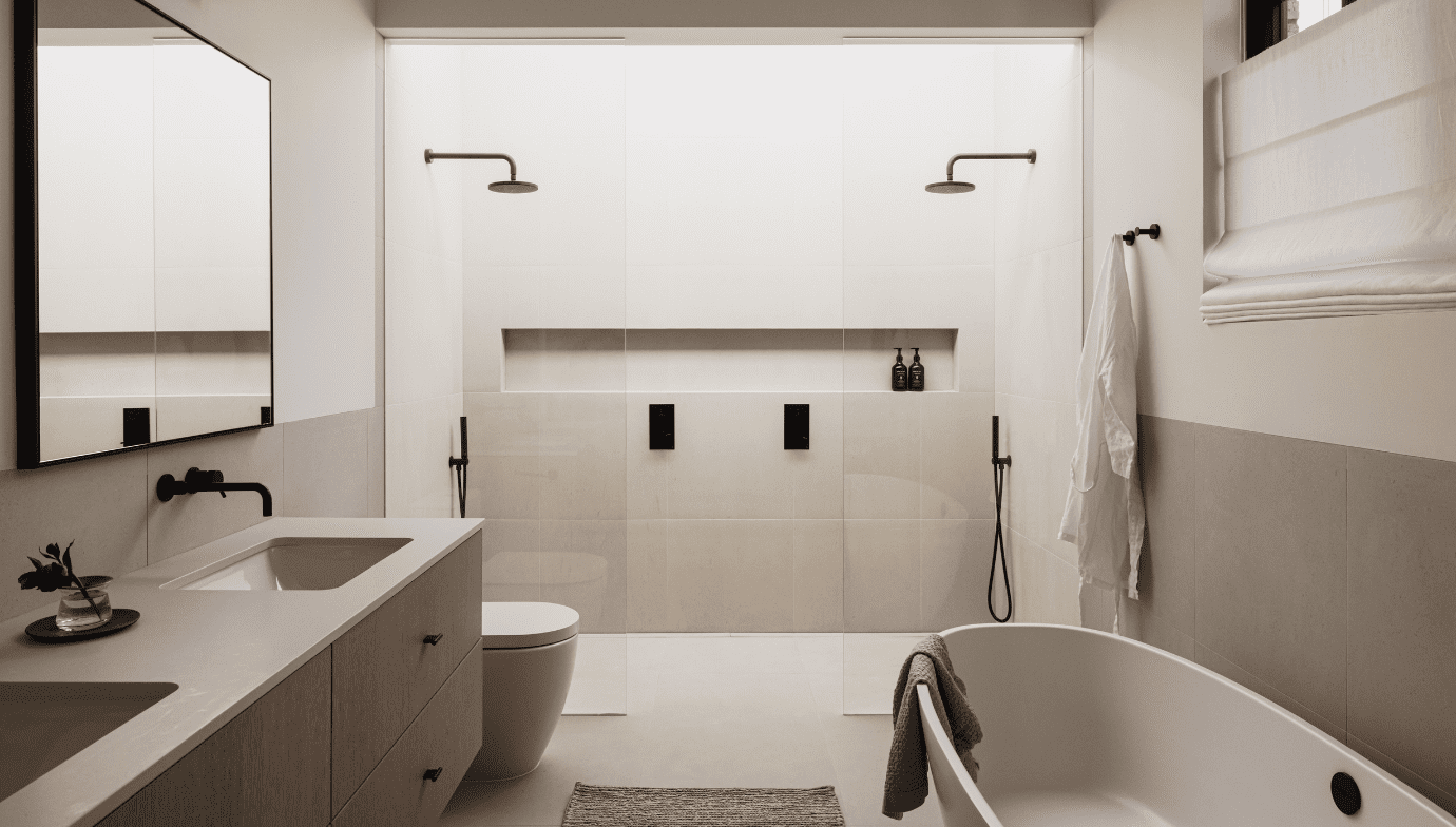 Luxury Bathroom · Scandia